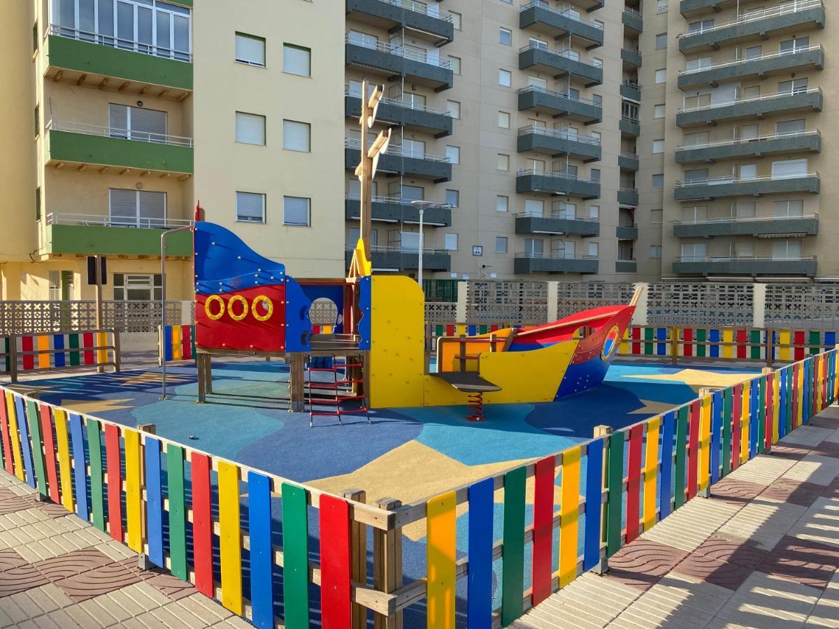 Beachfront And Bright Apartment Mareny Barraquetas エクステリア 写真